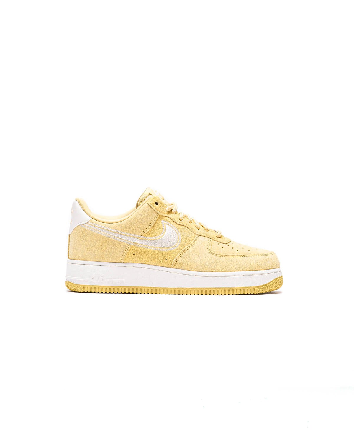 nike-air-force-1-07-lv8-buff-